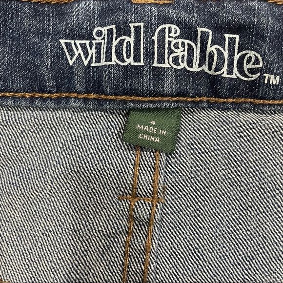 Cut off shorts by Wild Fable | Size 4 - Picture 2 of 5